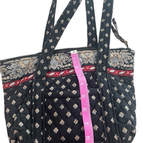 VERA BRADLEY Quilted Tote – Black/Red Floral – Lightweight, Washable, Boho Gift - Picture 5 of 10